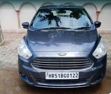 Ford Figo Titanium 1.2 Ti-VCT 2015