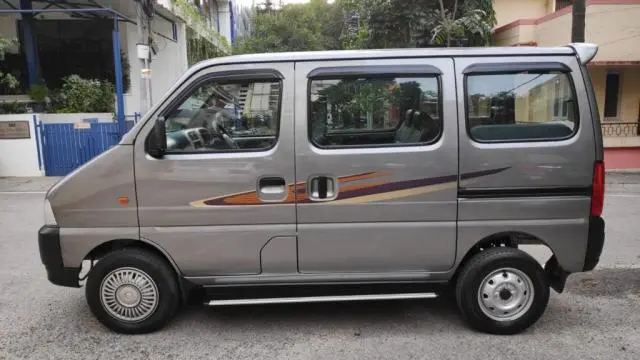Maruti Suzuki Eeco 7 STR STD (O) 2022
