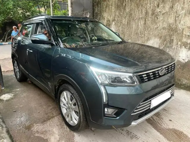 Mahindra XUV300 W8 Diesel 2020
