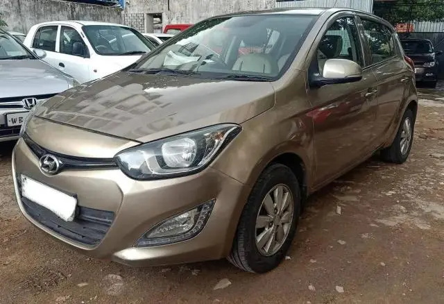 Hyundai i20 Sportz 1.4 CRDi 2013