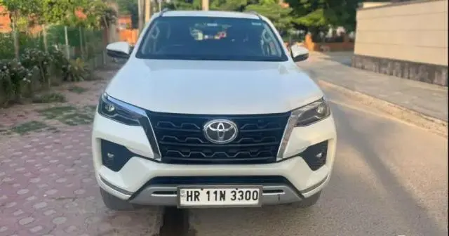Toyota Fortuner 2.8 4x4 AT BS6 2021