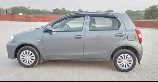 Toyota Etios Liva G 2015