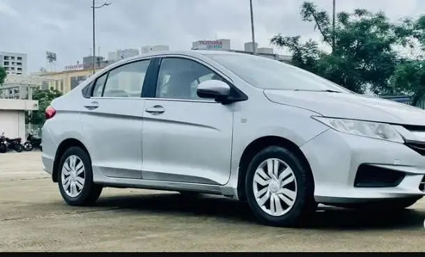 Honda City SV i-DTEC 2016