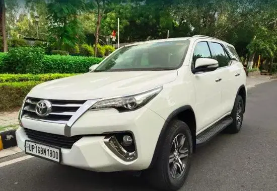 Toyota Fortuner 2.8 4x2 MT 2017