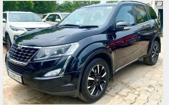 Mahindra XUV500 W11 (O) BS6 2020