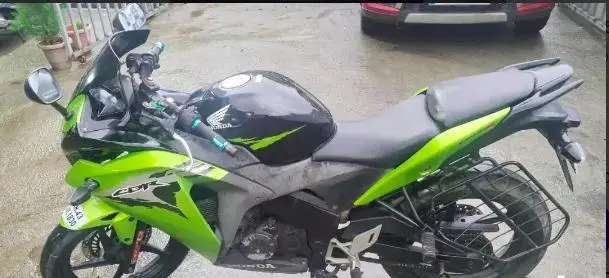 Honda CBR 150R 150cc 2012