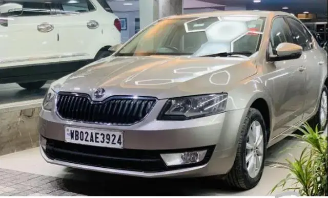Skoda Octavia AMBITION 1.4 TSI MT 2013