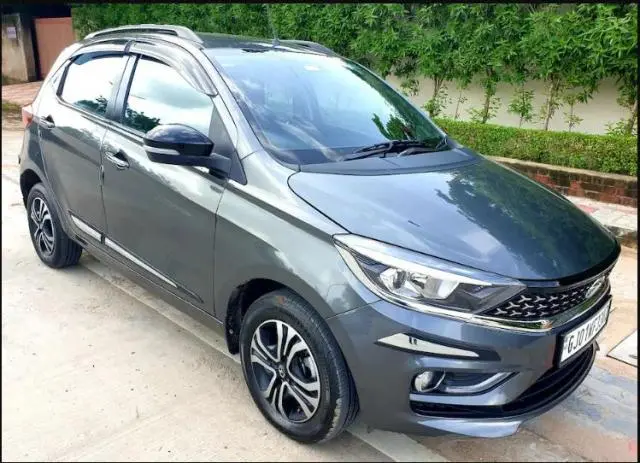 Tata Tiago Revotron XZ Plus 2022