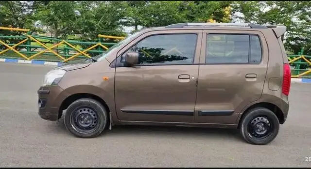 Maruti Suzuki Wagon R VXi AMT 2016