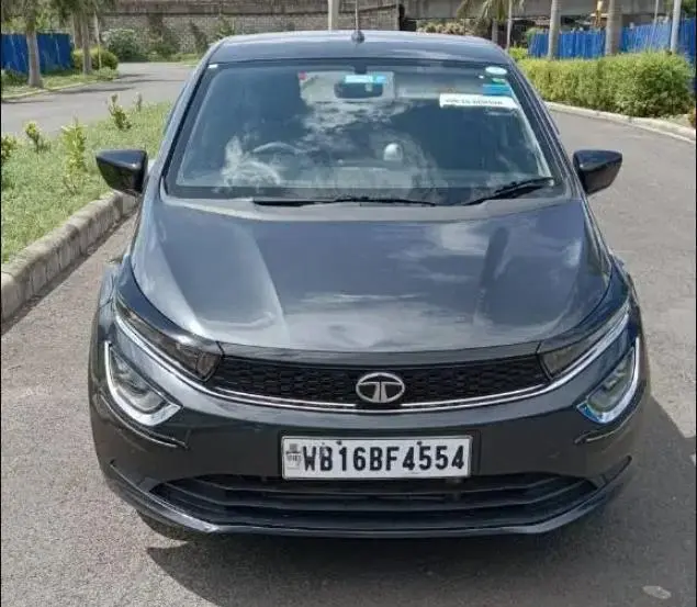 Tata Altroz XE Petrol 2021