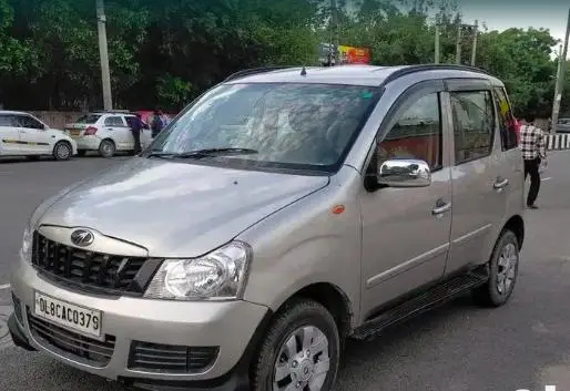 Mahindra Quanto C6 2013