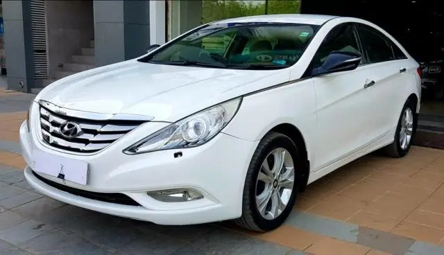 Hyundai Sonata 2.4 GDi MT 2012