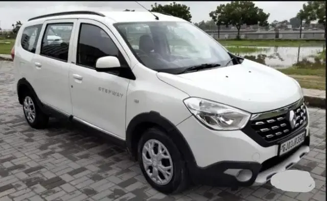 Renault Lodgy 85 PS RXL Stepway 8 STR 2017