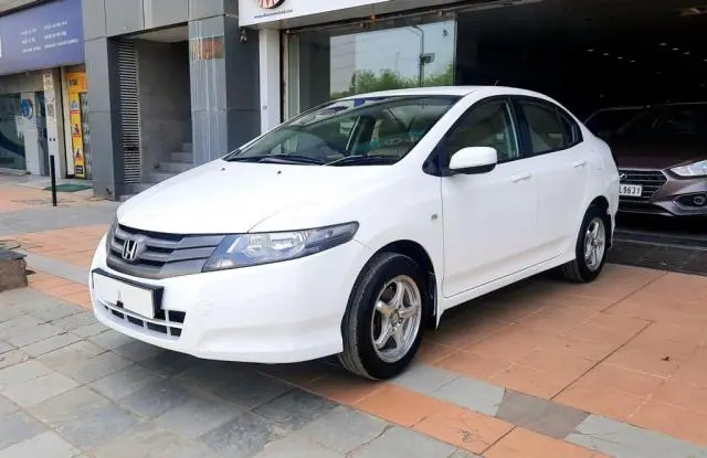 Honda City 1.5 S MT 2011