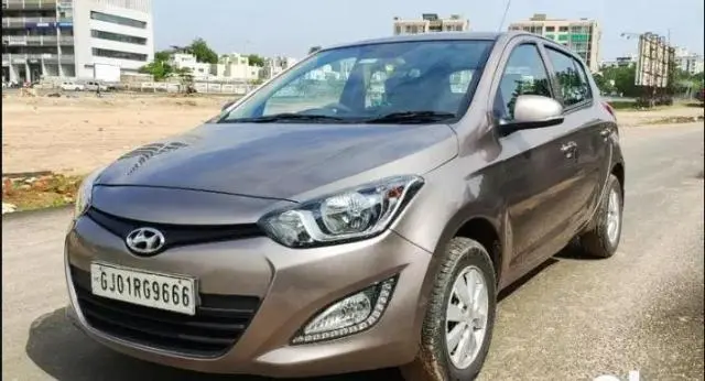 Hyundai i20 Sportz 1.4 CRDi 2014