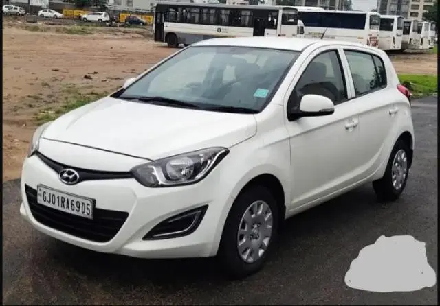 Hyundai i20 Sportz 1.2 2013