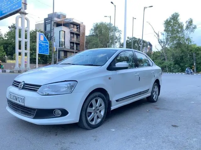 Volkswagen Vento Highline Diesel 2012