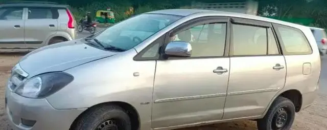 Toyota Innova 2.5 V 7 STR 2008