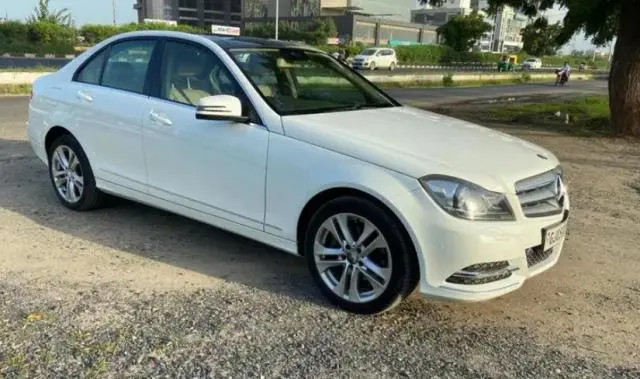 Mercedes-Benz C-Class 220 CDI AT 2013