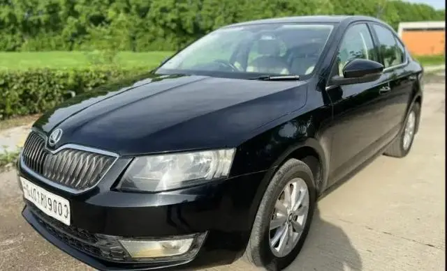 Skoda Octavia 2.0 TDI CR AMBITION 2013