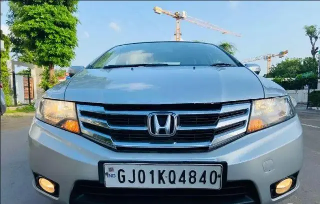 Honda City 1.5 V MT SUN ROOF 2012