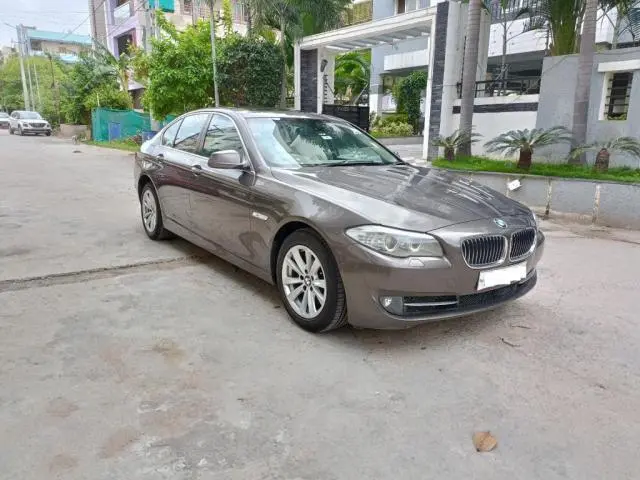 BMW 5 Series 520d 2011