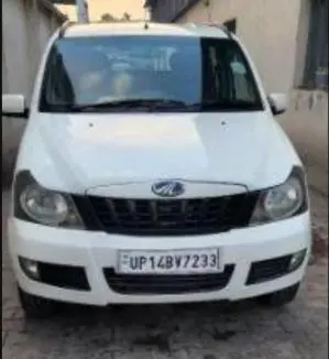 Mahindra Quanto C8 2012