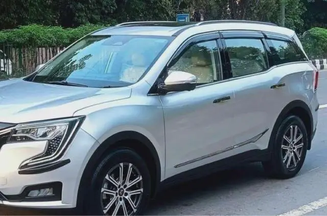 Mahindra XUV700 AX7 DIESEL AT 7 STR 2022