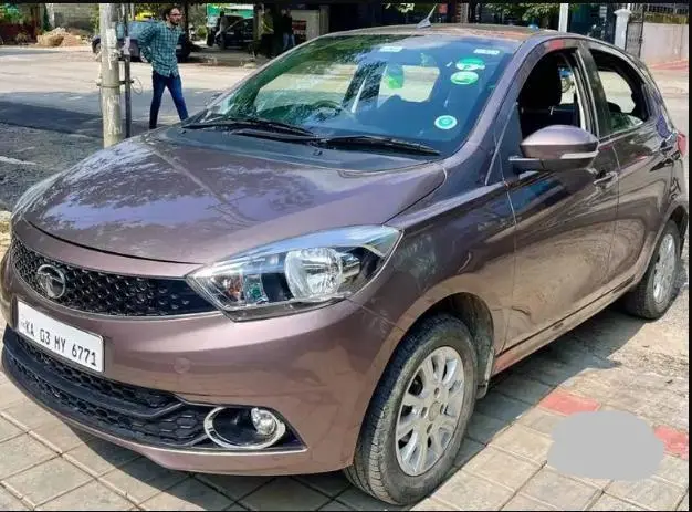 Tata Tiago Revotron XZ 2016