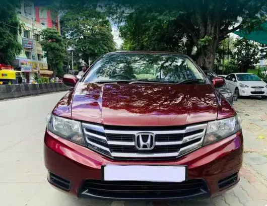 Honda City S i-VTEC 2012