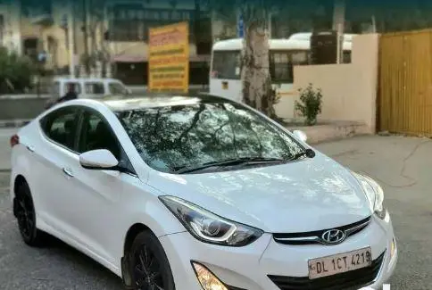 Hyundai Elantra 1.6 SX (O) AT 2015