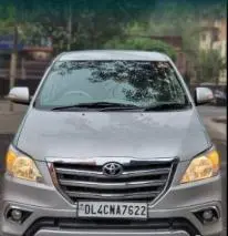 Toyota Innova 2.5 V 7 STR 2012
