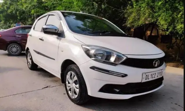 Tata Tiago Revotron XT 2018