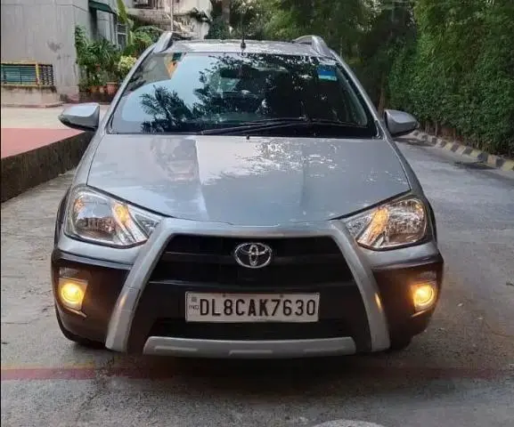 Toyota Etios Cross 1.2 G 2015