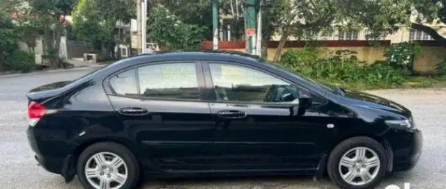 Honda City 1.5 S MT 2010