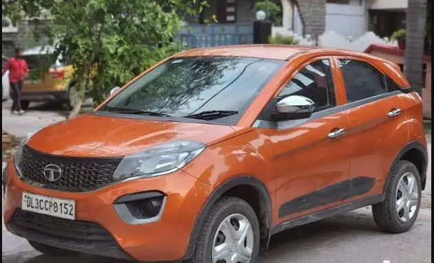 Tata Tiago Revotron XE 2018