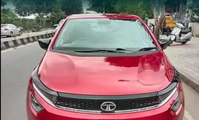 Tata Altroz XZ Petrol 2021