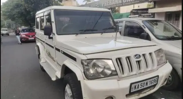 Mahindra Bolero SLX 2011