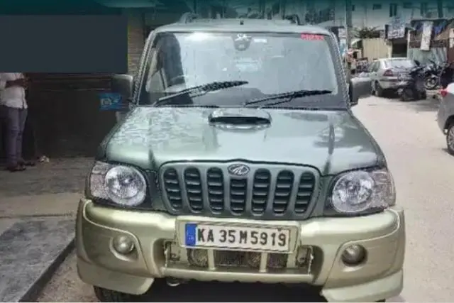 Mahindra Scorpio VLX 2WD BS III 2008