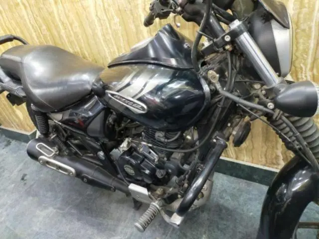 Bajaj Avenger Street 160 ABS FI BS6 2020
