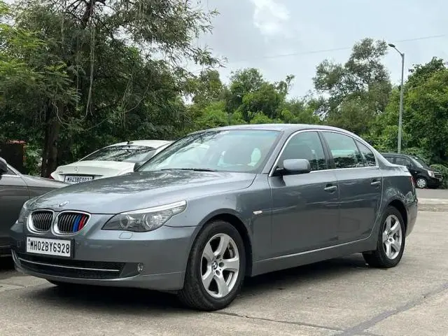 BMW 5 Series 525i 2010