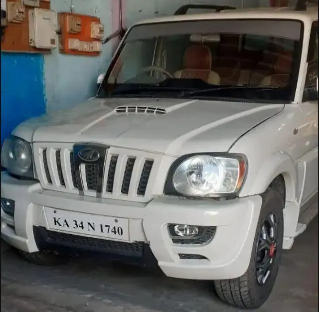 Mahindra Scorpio SLE BS IV 2010