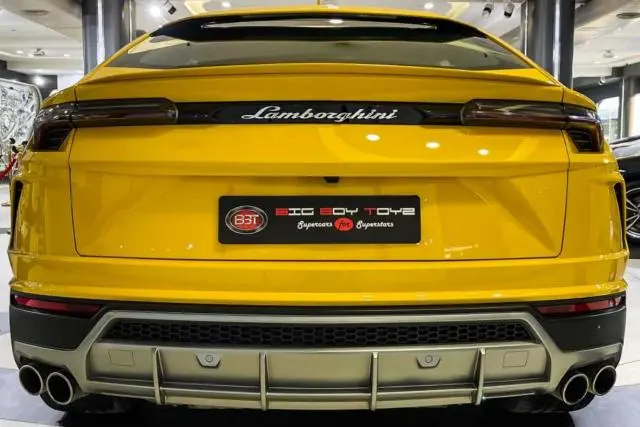 Lamborghini Urus Twin-Turbo V8 2018