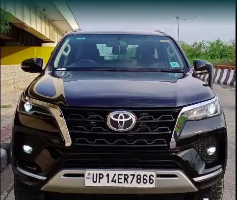 Toyota Fortuner 2.8 4x2 MT BS6 2021