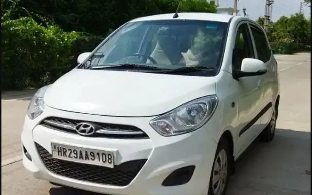 Hyundai i10 Sportz 1.2 2011