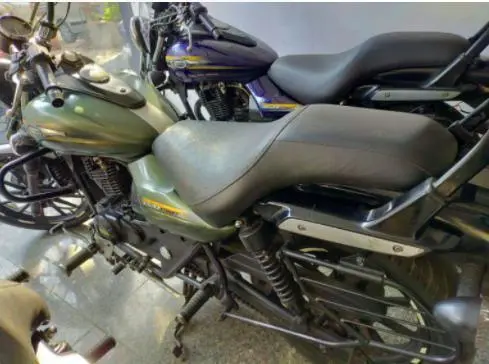 Bajaj Avenger Street 220 2017