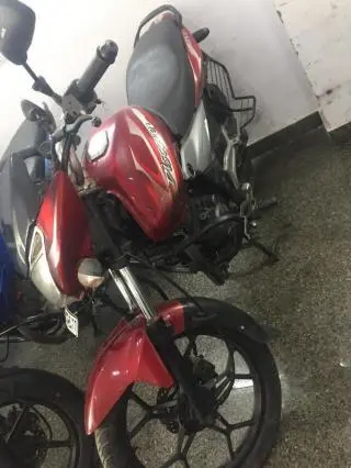 Bajaj Discover 125cc 2013