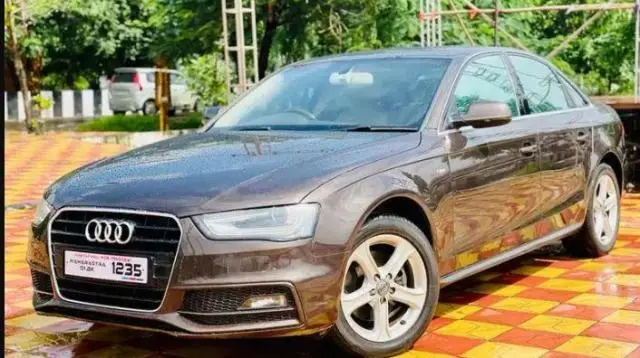 Audi A4 2.0 TDI MULTITRONIC 2013