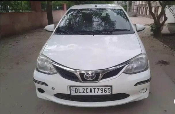 Toyota Etios V 2015