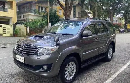 Toyota Fortuner 3.0 4x2 MT 2014